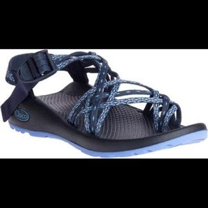 3 strap chacos
